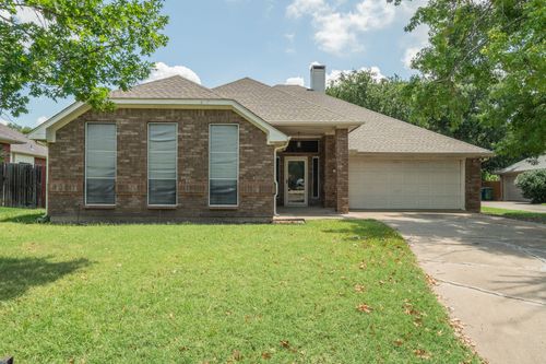 2100 Remmington Dr, Flower Mound, TX, 75028-4625 | Card Image