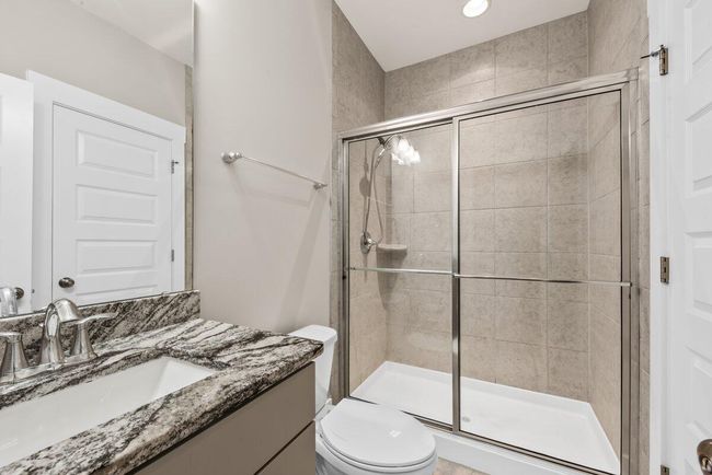 2208 Primus Upstairs Bath | Image 26