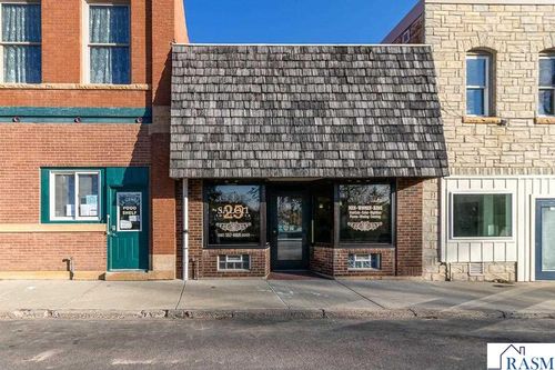 25 S Park Ave, Le Center, MN, 56057-1619 | Card Image