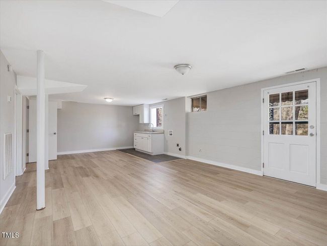 31-Bonus Room | Image 30
