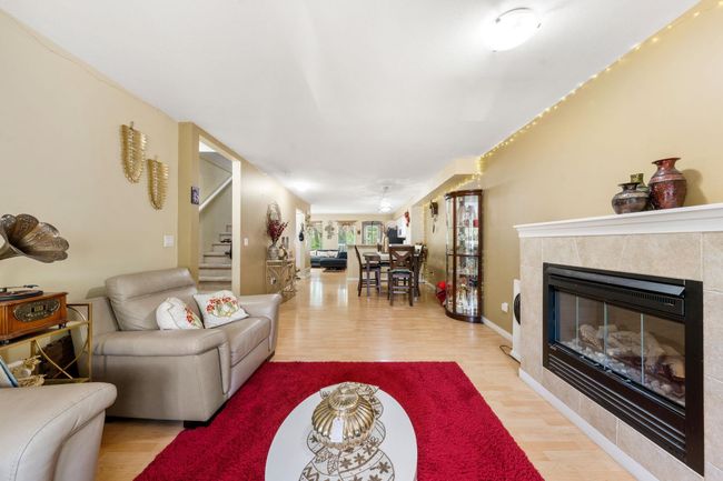61 - 12711 64 Ave, Townhouse with 3 bedrooms, 2 bathrooms and 2 parking in Surrey BC | Image 5