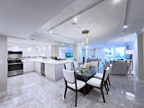 316-3546 S Ocean Blvd, South Palm Beach, FL, 33480-5739 | Card Image