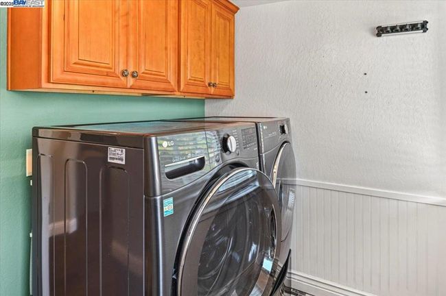 17860 Almond Rd, House other with 5 bedrooms, 4 bathrooms and 4 parking in Castro Valley CA | Image 43