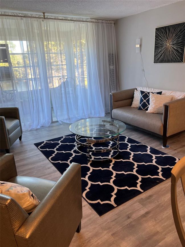 APT-209 - 9070 Lime Bay Blvd, Condo with 1 bedrooms, 2 bathrooms and null parking in Tamarac FL | Image 5