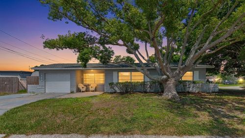 1901 57th St N, ST PETERSBURG, FL, 33710-5045 | Card Image