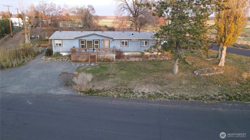 37585 Western Ave Ne, Coulee City, WA, 99115-9621 | Card Image