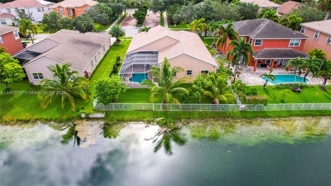 4602 Sw 185th Ave, House other with 5 bedrooms, 3 bathrooms and null parking in Miramar FL | Image 4