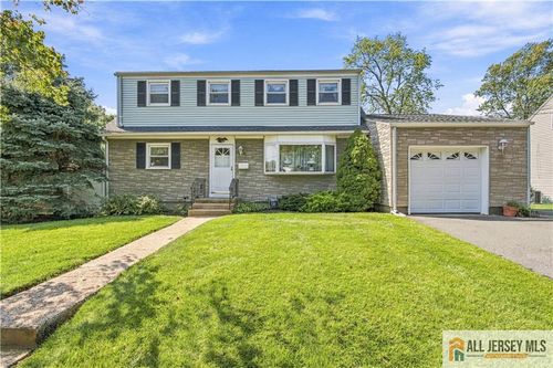 110 Stony Rd, Edison, NJ, 08817-3705 | Card Image