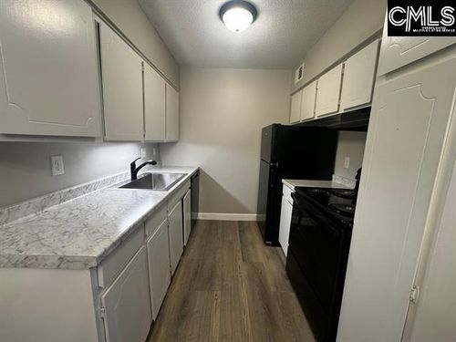 307 Menlo Dr, Columbia, SC, 29210-6560 | Card Image