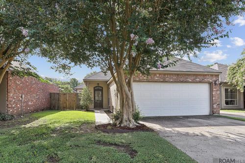 5565 Ducros Dr, Baton Rouge, LA, 70820-4241 | Card Image
