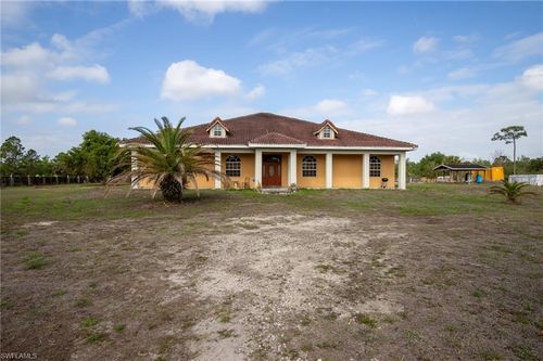 687 Montura Ave, Clewiston, FL, 33440-7807 | Card Image