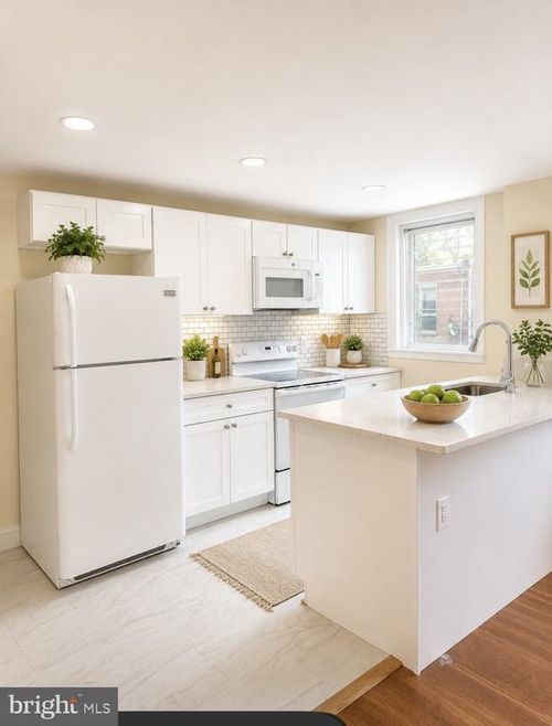 249 Glendale Rd, UPPER DARBY, PA, 19082-4017 | Card Image
