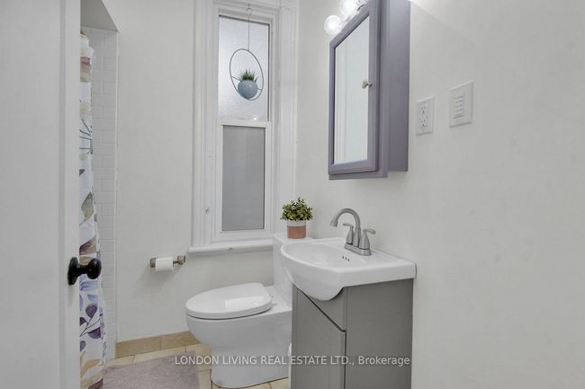 718 William St, House other with 3 bedrooms, 1 bathrooms and 3 parking in London ON | Image 13