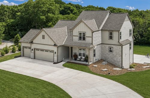 5932 S Quarry Park Ct, New Berlin, WI, 53146 | Card Image