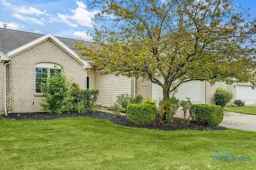 26356 E Wexford Dr, Perrysburg, OH, 43551-9067 | Card Image