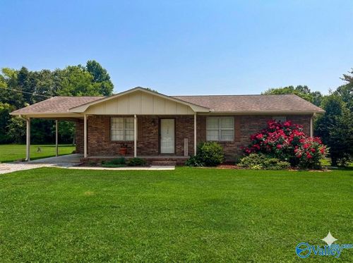 138 Lynn Dr, New Hope, AL, 35760-9636 | Card Image