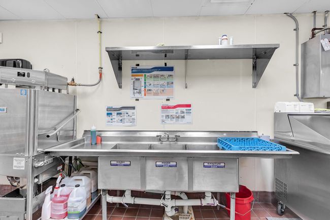 1110 kit triple sink | Image 19