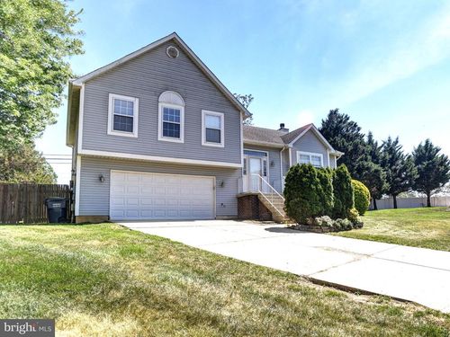 10389 Chamberlin Ct E, WALDORF, MD, 20601-3946 | Card Image