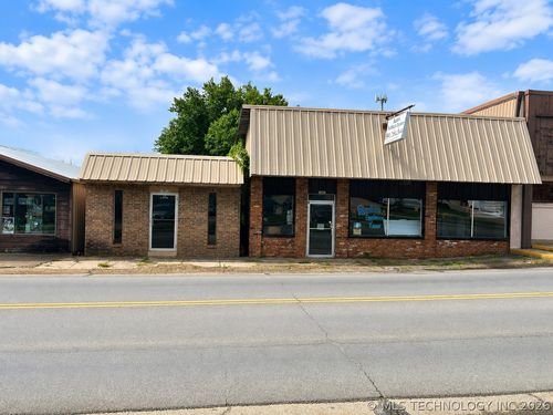 114 E Main St, Antlers, OK, 74523-3254 | Card Image