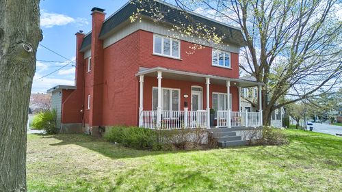 2380 Boul Ste-Rose, Laval, QC, H7R1S9 | Card Image