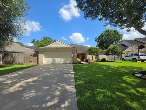 614 7th St, Sugar Land, TX, 77498-2741 | Card Image