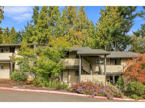 52-29720 Sw Courtside Dr, Wilsonville, OR, 97070-7484 | Card Image