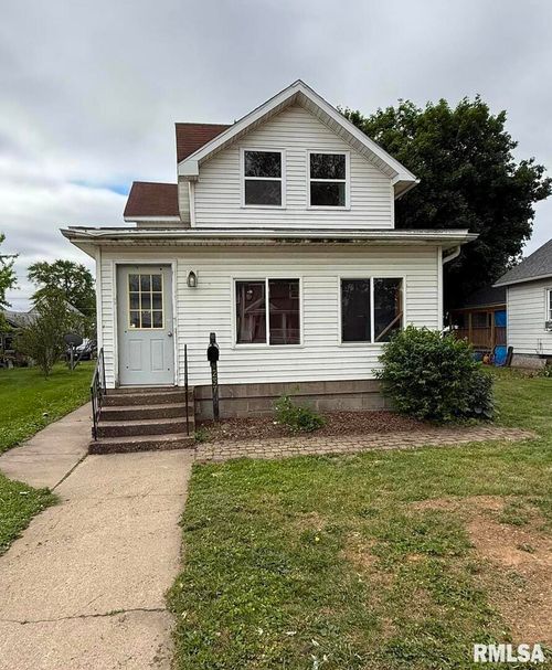 237 1st Ave, Clinton, IA, 52732-4125 | Card Image