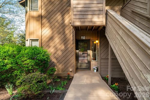 j1-305 Piney Mountain Dr, Asheville, NC, 28805-1270 | Card Image