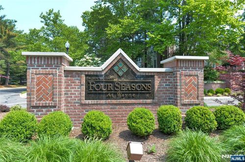 103 Four Seasons, Wayne, NJ, 07470 | Card Image