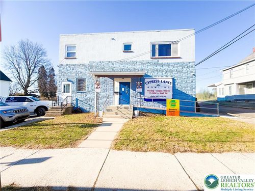140 N 4th St, Lehightn Boro, PA, 18235-1526 | Card Image