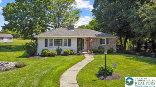 1720 Mine Lane Rd, Palmer Twp, PA, 18045-5818 | Card Image