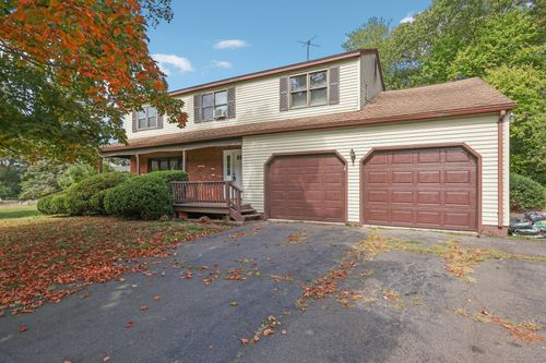 41 Jeremy Woods Dr, Southington, CT, 06489-4110 | Card Image