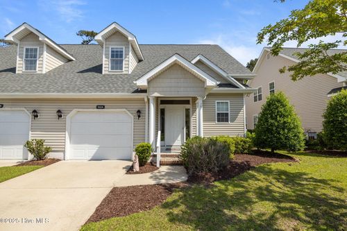 a-512 Village Green Dr, Morehead City, NC, 28557-9640 | Card Image