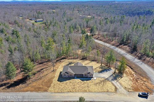 104 Cason Ln, Oneida, TN, 37841-2578 | Card Image