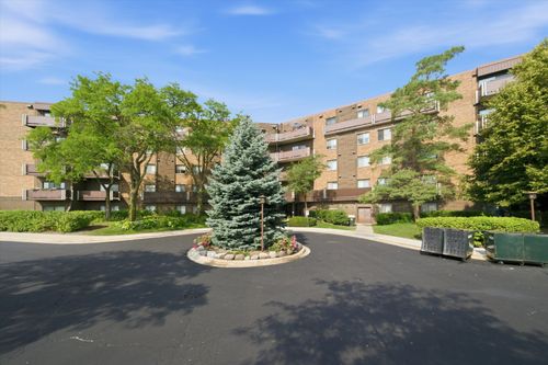 215-840 Wellington Ave, Elk Grove Village, IL, 60007-3346 | Card Image