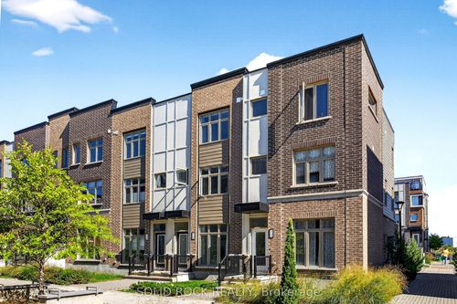 520 Ozawa Pvt, Ottawa, ON, K1K4Z8 | Card Image