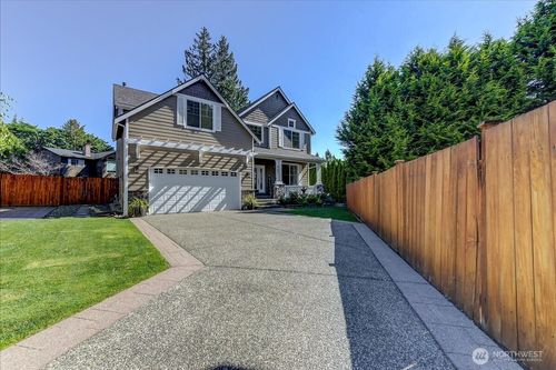 907 196th Pl Sw, Lynnwood, WA, 98036-7189 | Card Image