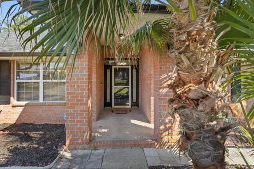 6020 Toulouse St, Gulf Breeze, FL, 32563-9025 | Card Image