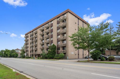 apt-309-850 Des Plaines Ave, Forest Park, IL, 60130-2068 | Card Image