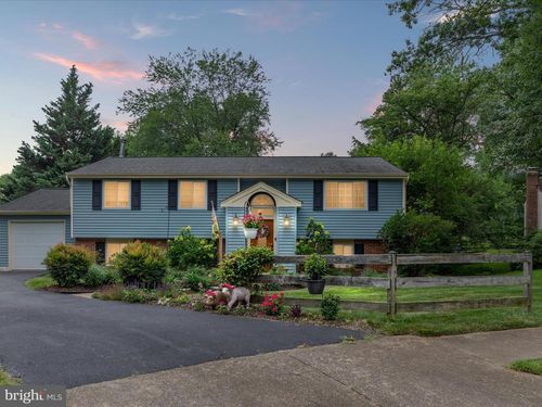 2804 Pepperwood Ct, VIENNA, VA, 22181-6043 | Card Image