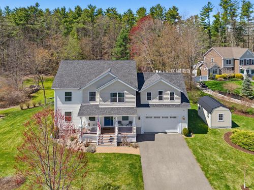 18 Schooner Dr, Dover, NH, 03820-5018 | Card Image