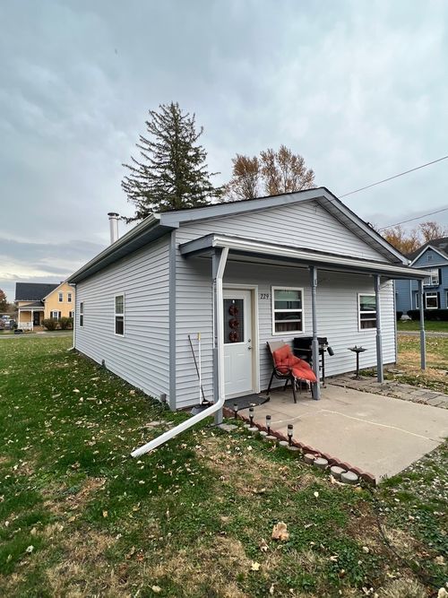 229 Locust St, Mineral, IL, 61344-9401 | Card Image