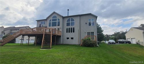 31 Lowell Dr, New City, NY, 10956-5426 | Card Image