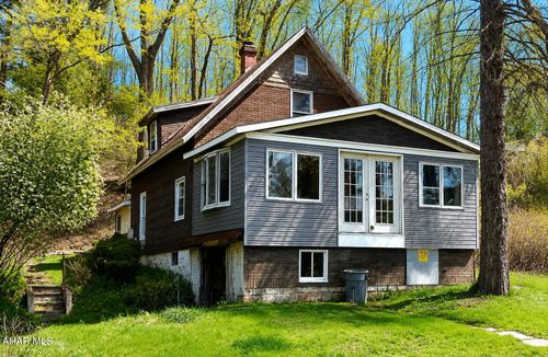 157 Merlo Rd, Mineral Point, PA, 15942-5704 | Card Image