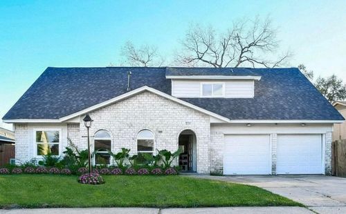 9111 Rentur Dr, Houston, TX, 77031-1125 | Card Image