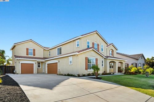 2255 Sugarloaf Ct, Brentwood, CA, 94513-4258 | Card Image