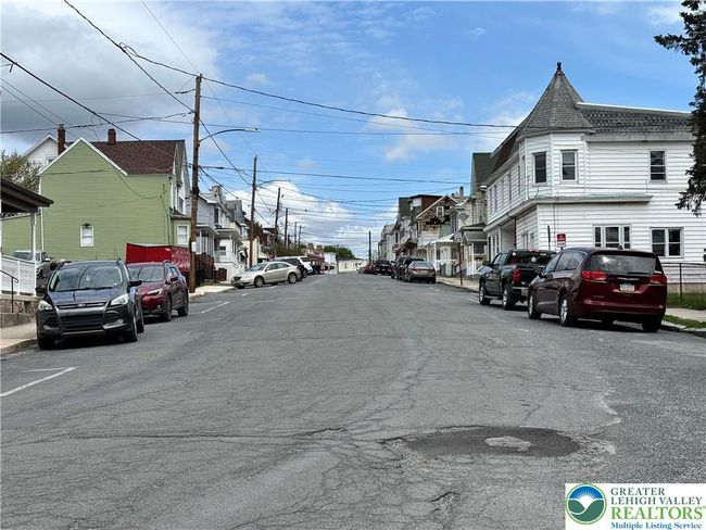 312 W Ridge St, House other with 3 bedrooms, 2 bathrooms and null parking in Lansford PA | Image 4