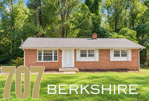 707 Berkshire Pl, Martinsville, VA, 24112-5401 | Card Image