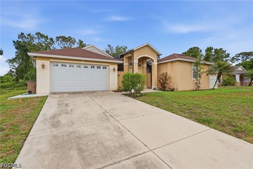 711 Crestline Ave S, Lehigh Acres, FL, 33974-0723 | Card Image