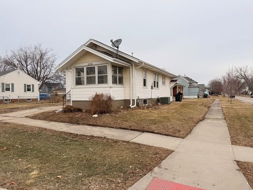 2528 13th Ave S, Fort Dodge, IA, 50501-6218 | Card Image